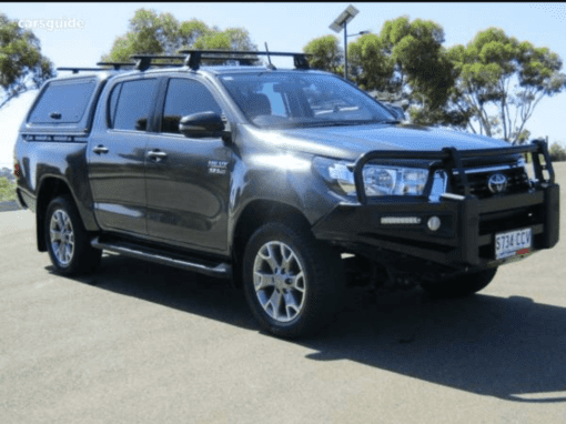 2020 Toyota Hilux SR5