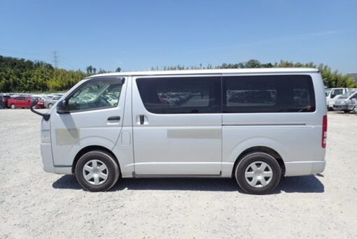 2018 TOYOTA HIACE