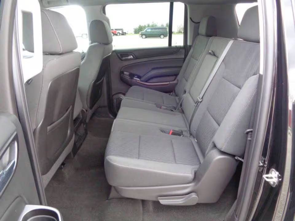 2015 Chevrolet Suburban for Sale – Full-Size SUV with Power, Space & Family Comfort - Image 6