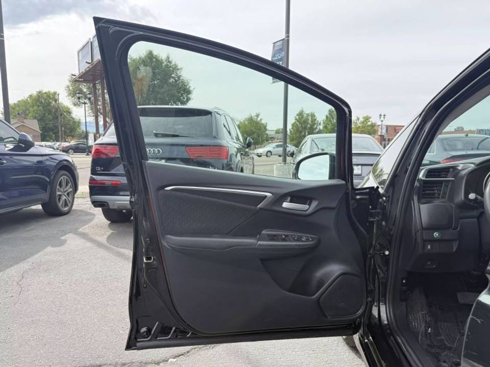 2018 Honda Fit Sport– Reliable, Fuel-Efficient Hatchback with Modern Features - Image 3